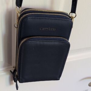 Carry Luxy Crossbody Purse